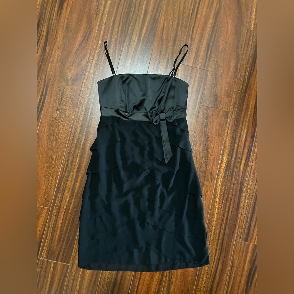 Mexx women’s 6 Metropolitan little black dress, ruffles, new with tags